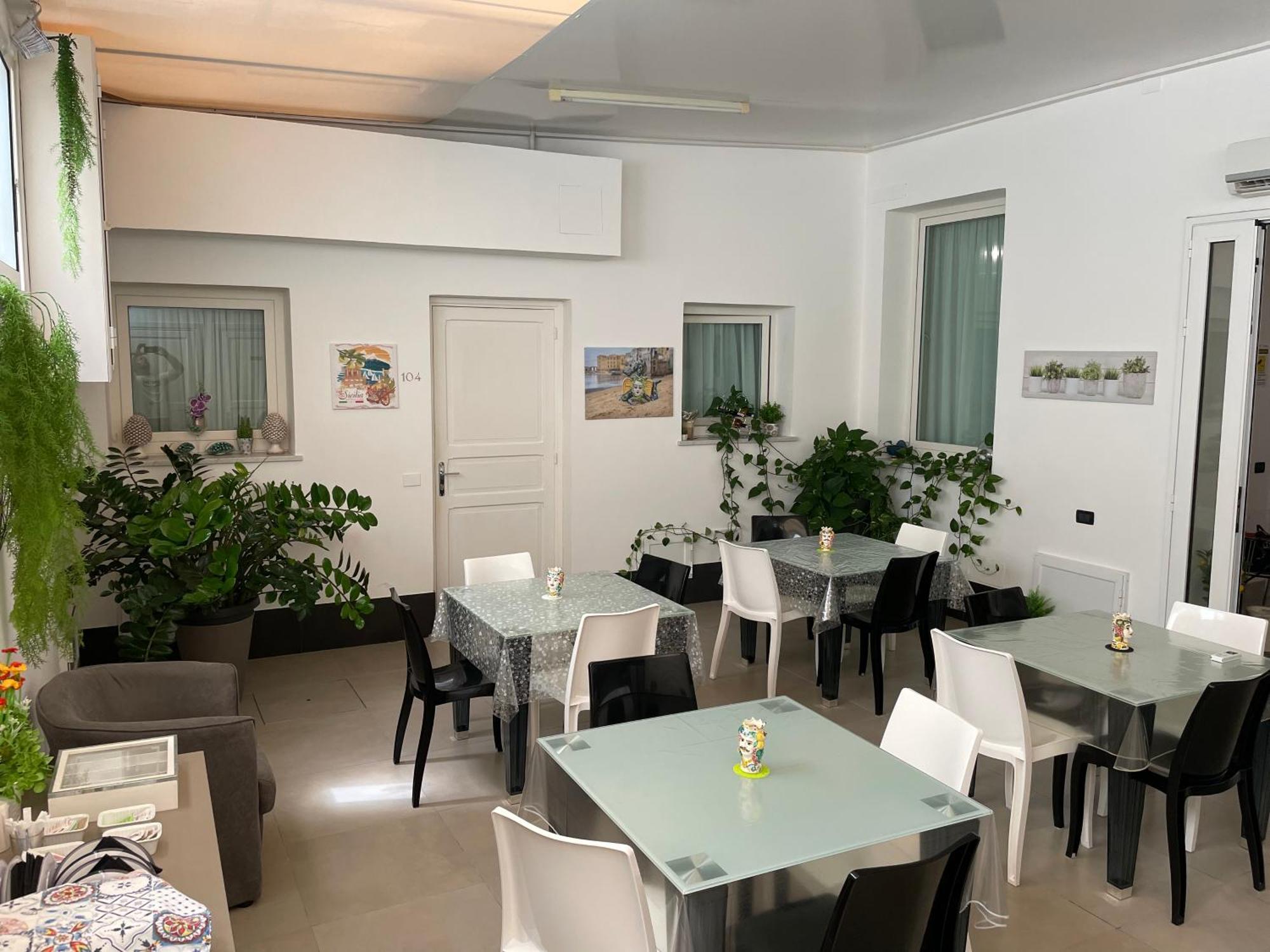 Casa Vacanze Woodhouse Marsala Bagian luar foto